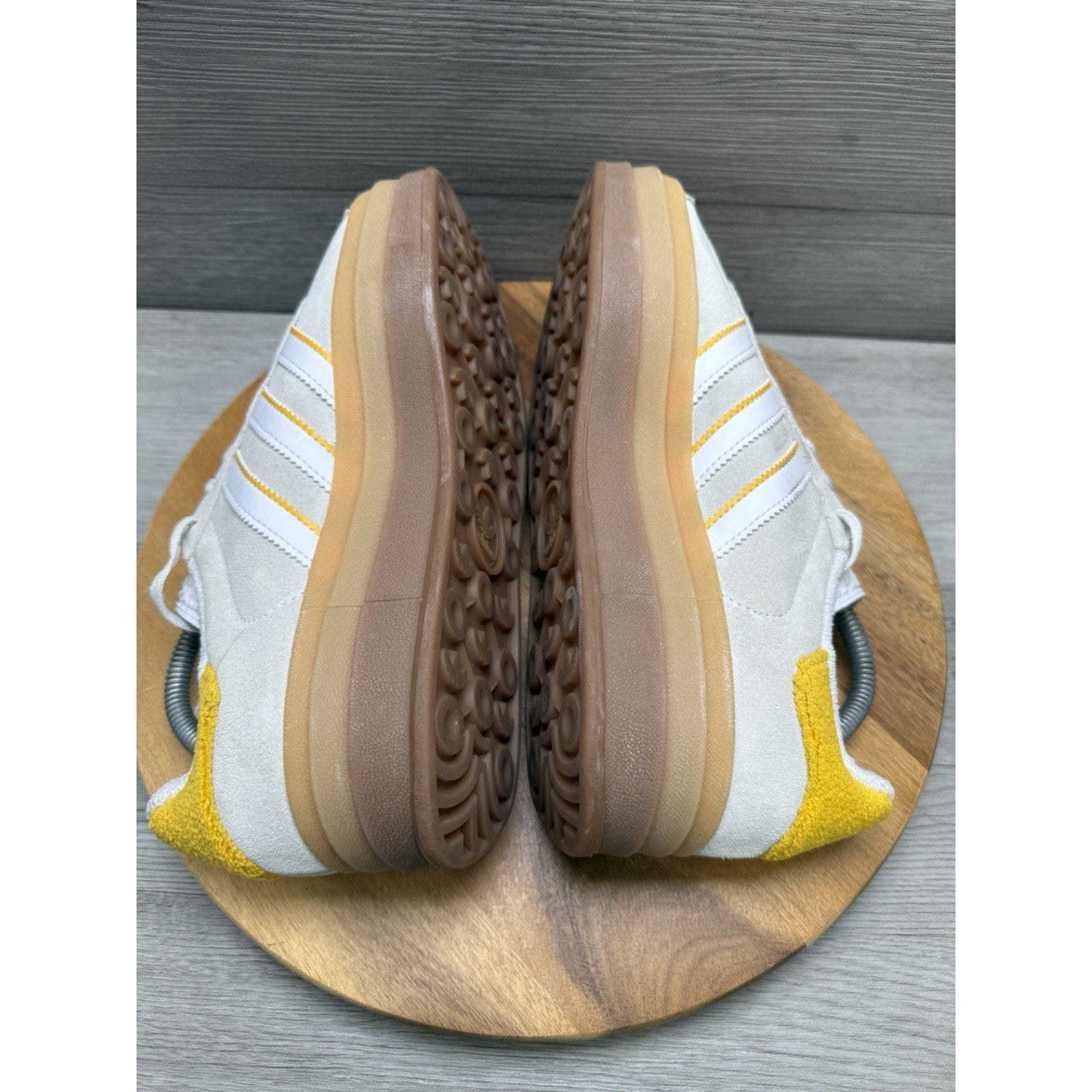 Adidas Gazelle Bold Suede Sneakers Shoes Ivory Bold Gold IH9929 Womens Size 8